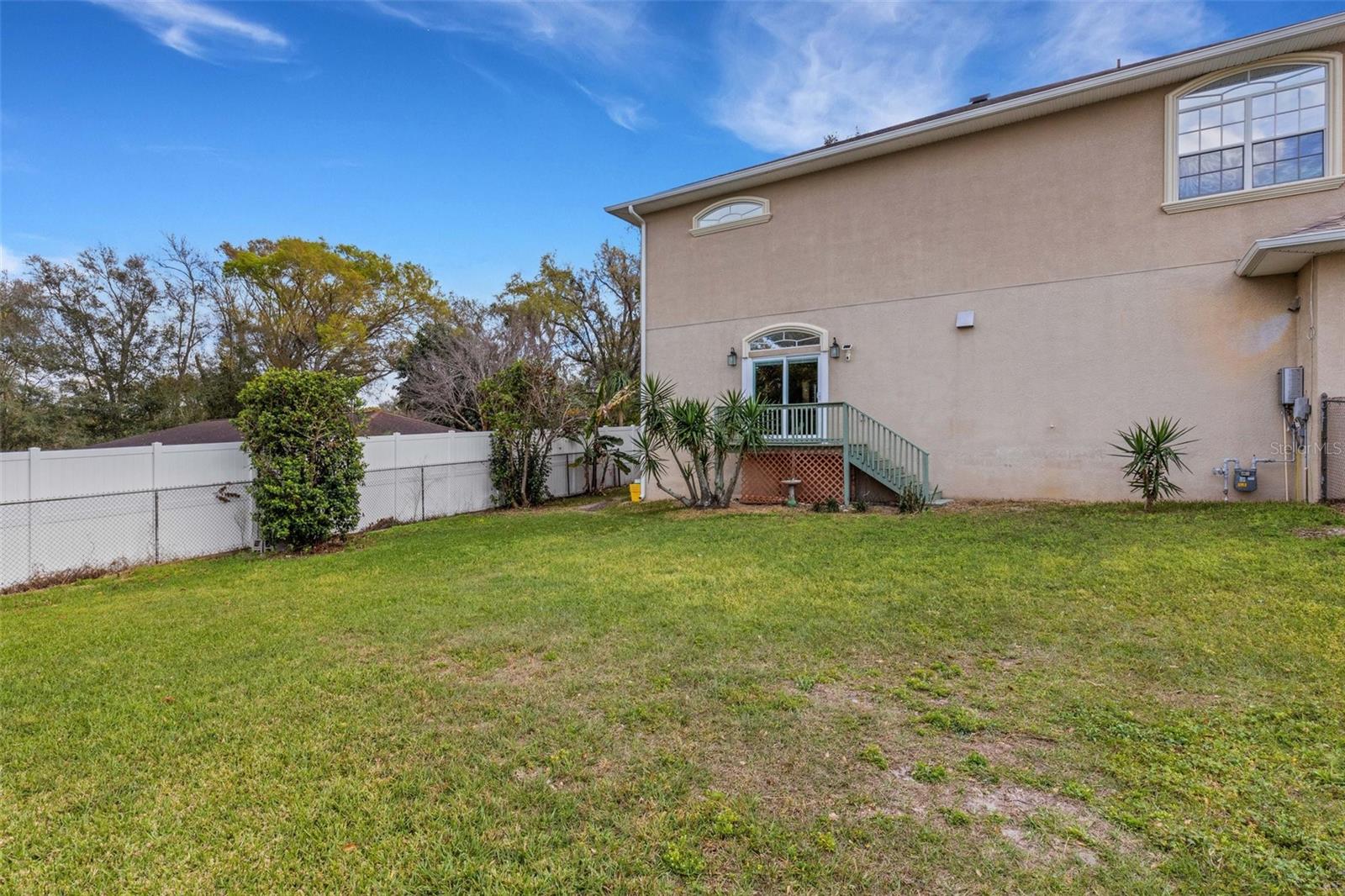 5126 LAKELAND HIGHLANDS RD