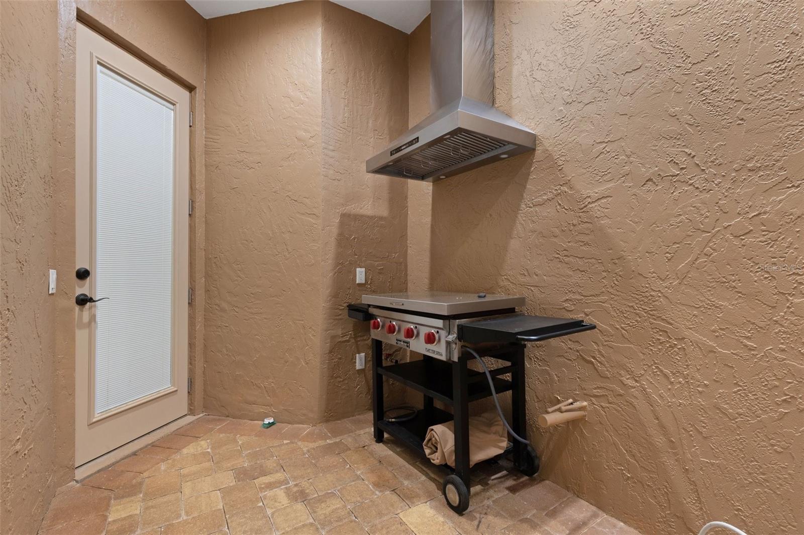 2643 WYNDSOR OAKS WAY