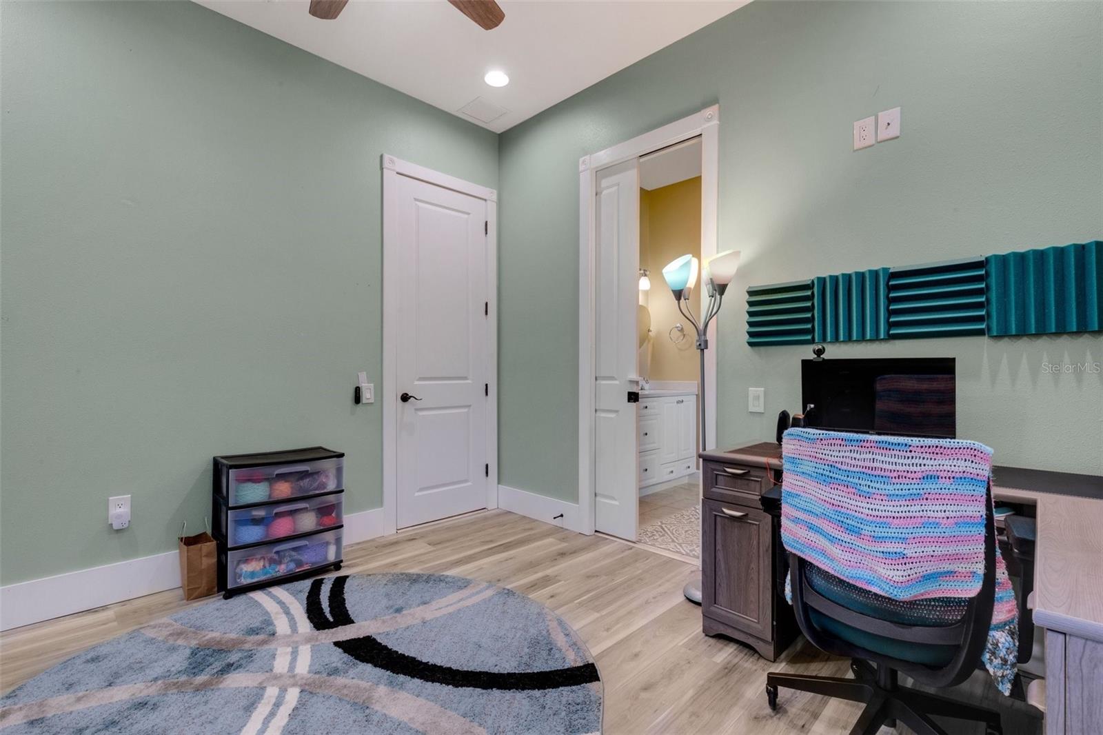 2643 WYNDSOR OAKS WAY