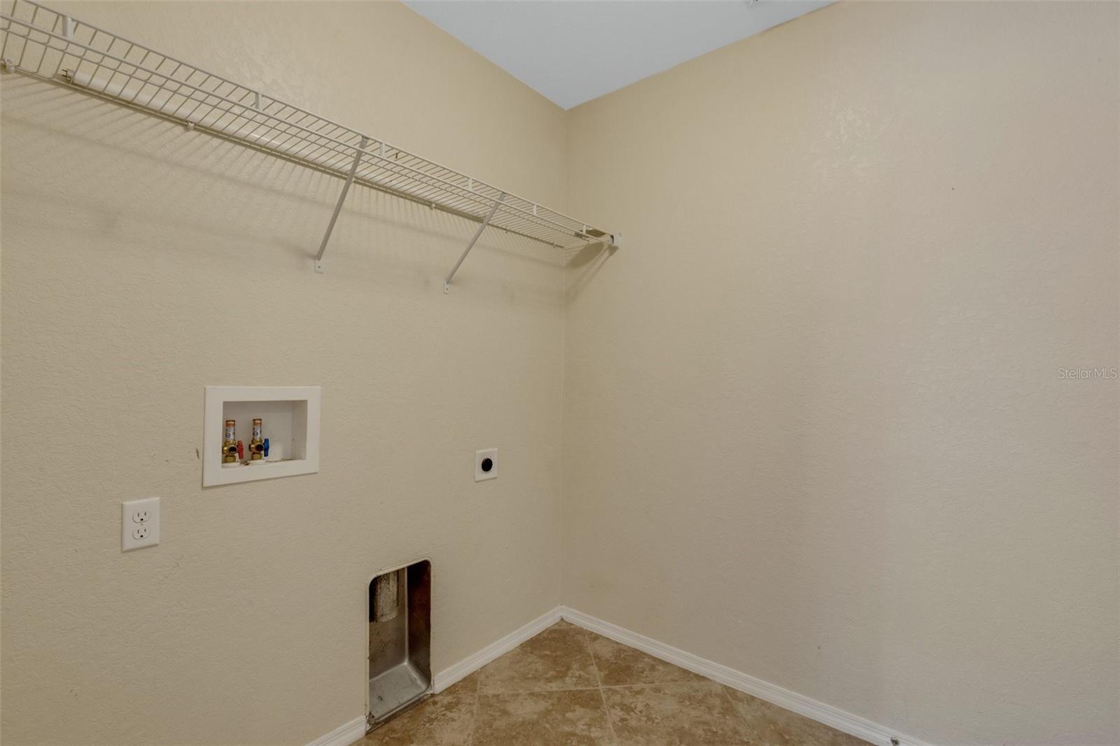 1771 WILLIAMSBURG DR