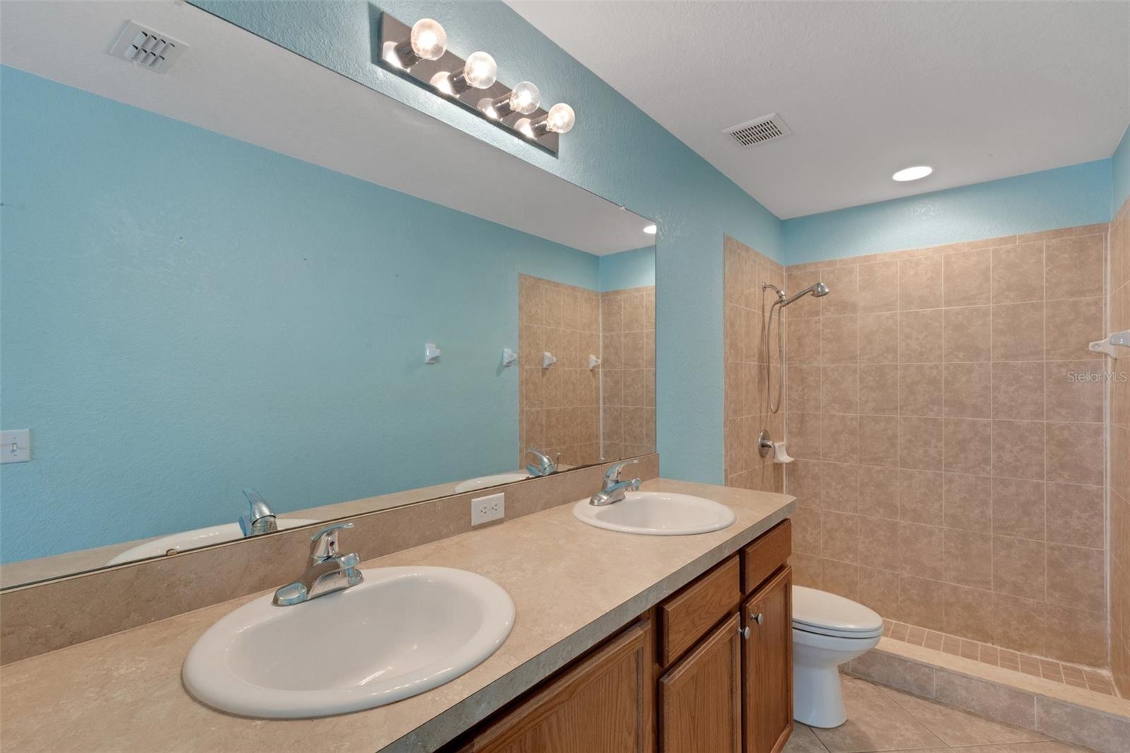 1771 WILLIAMSBURG DR