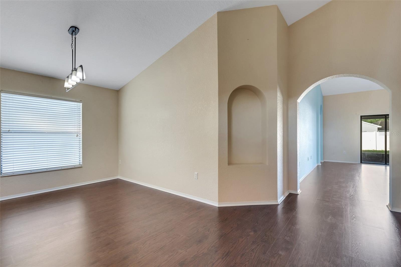 1771 WILLIAMSBURG DR