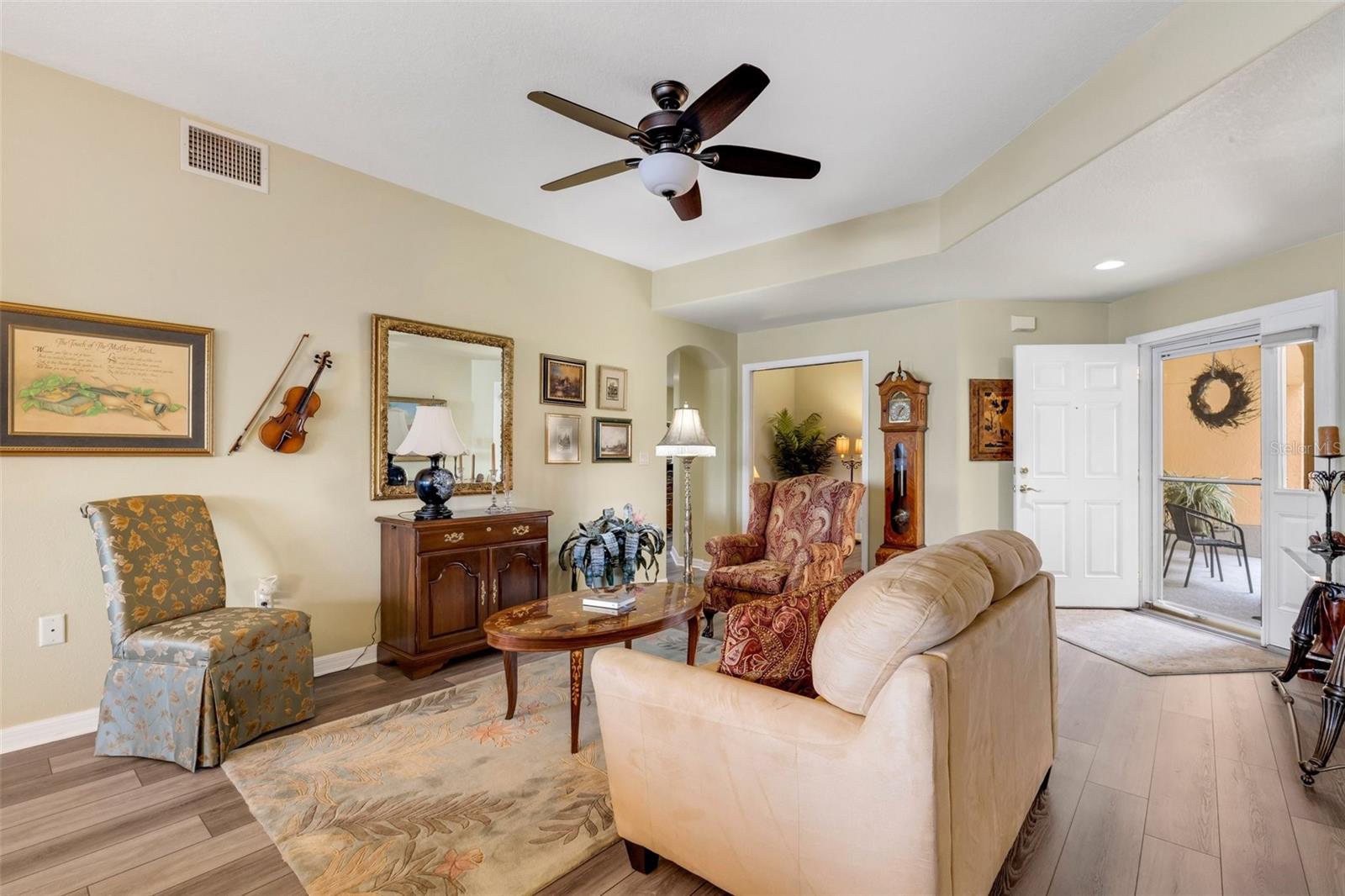 3943 SERENADE LN #514