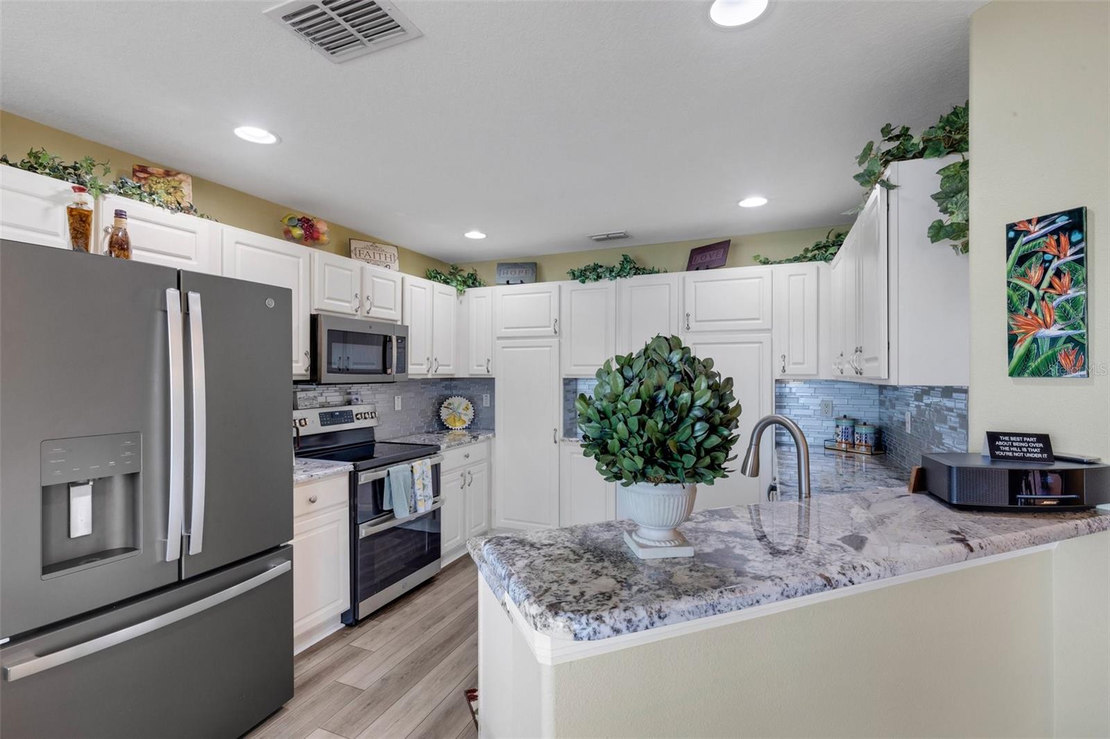 3943 SERENADE LN #514