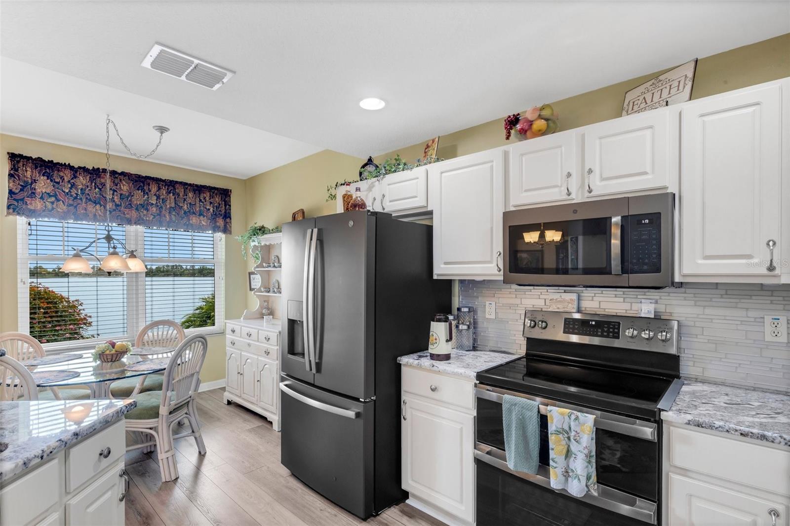 3943 SERENADE LN #514