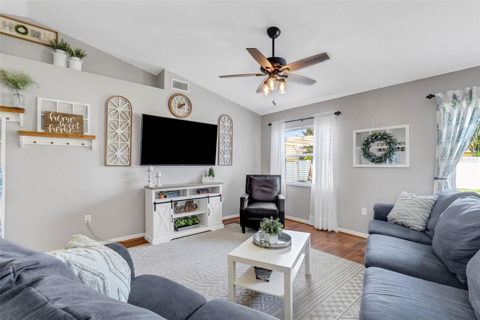 2060 GOLDEN MEADOW WAY