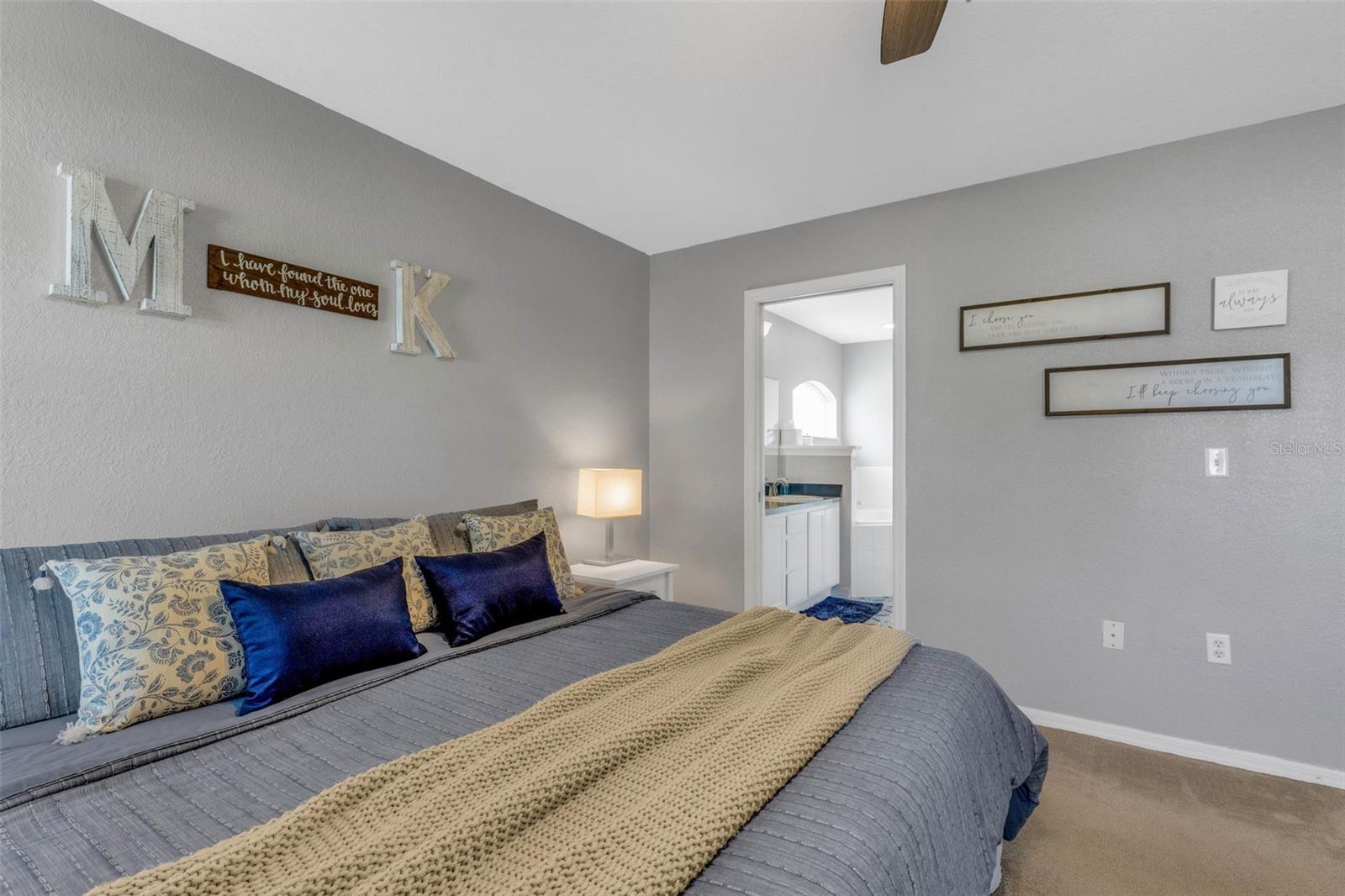 2060 GOLDEN MEADOW WAY