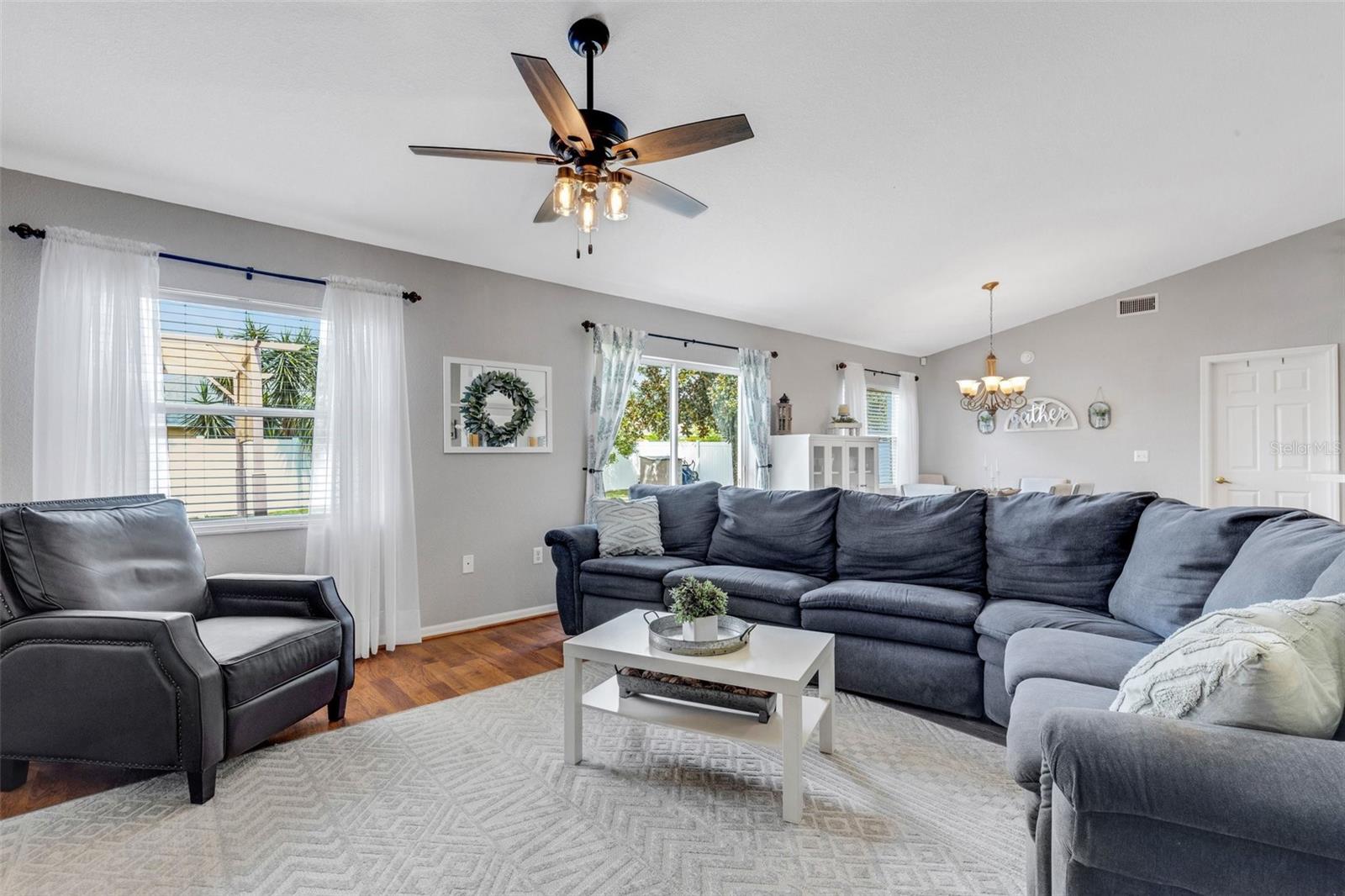 2060 GOLDEN MEADOW WAY