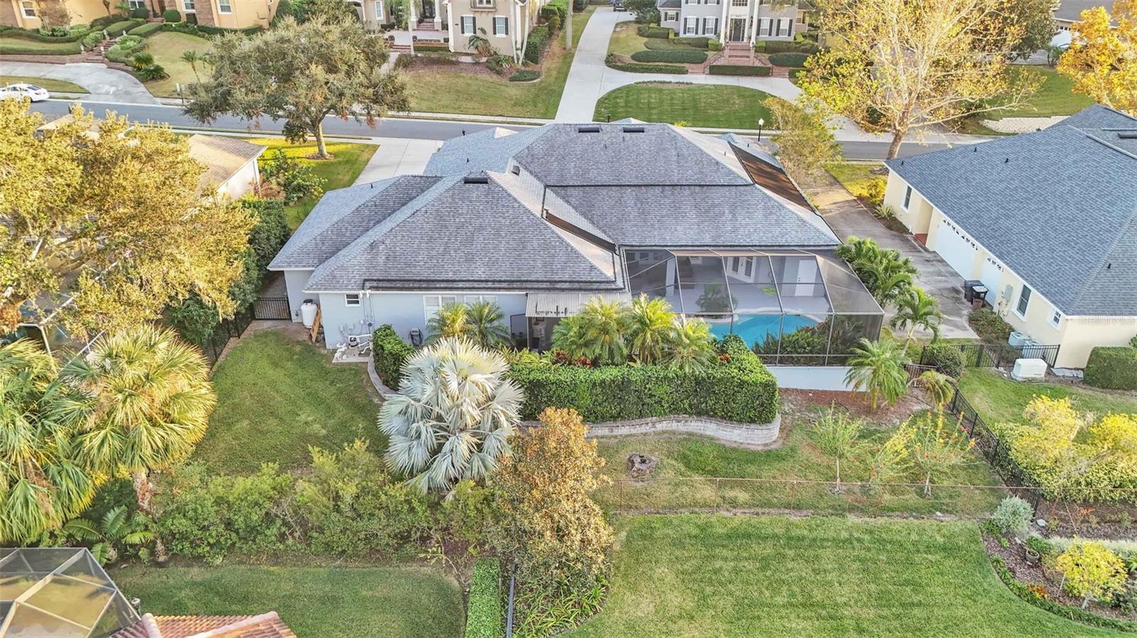 650 CRESCENT HILLS DR