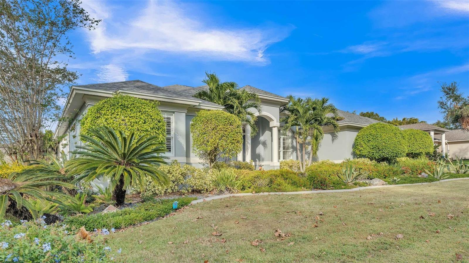 650 CRESCENT HILLS DR