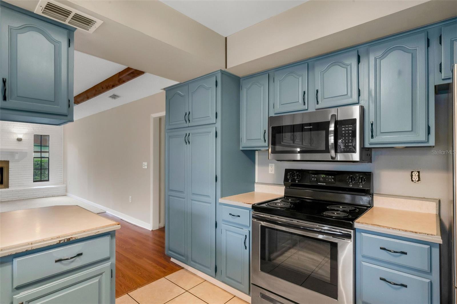 3511 SOUTHCREST BLVD