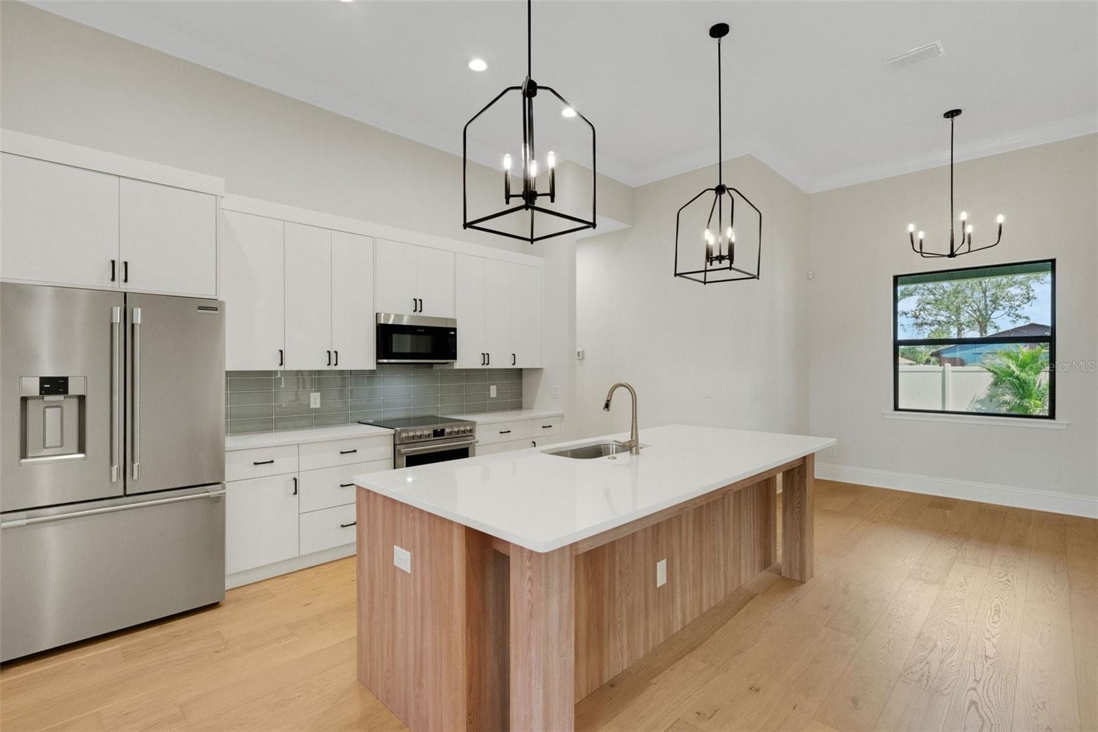 5374 CLUBHOUSE HILLS LN