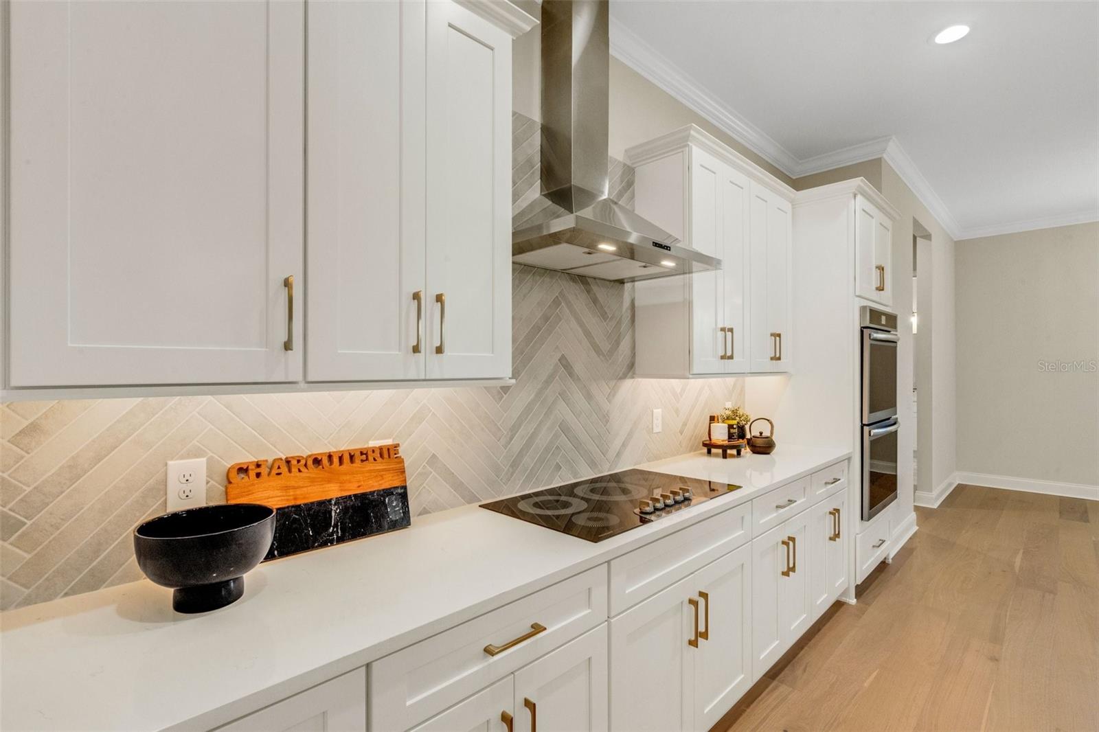 5374 CLUBHOUSE HILLS LN