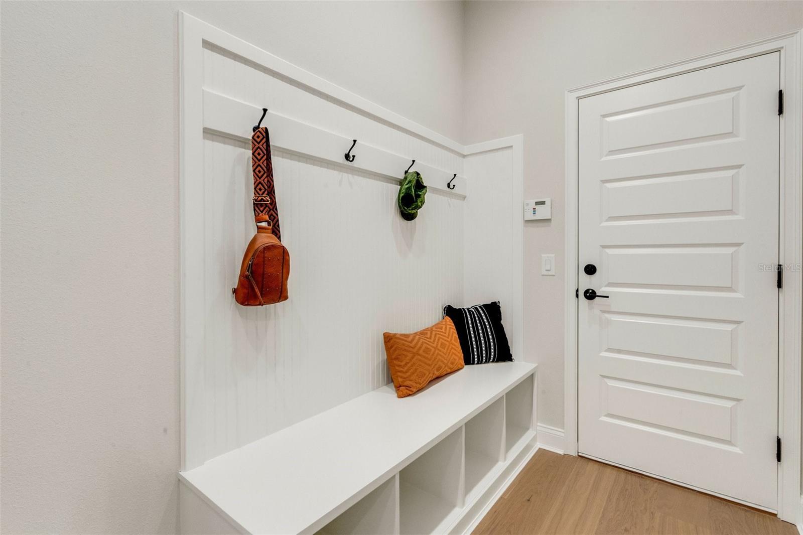 5374 CLUBHOUSE HILLS LN