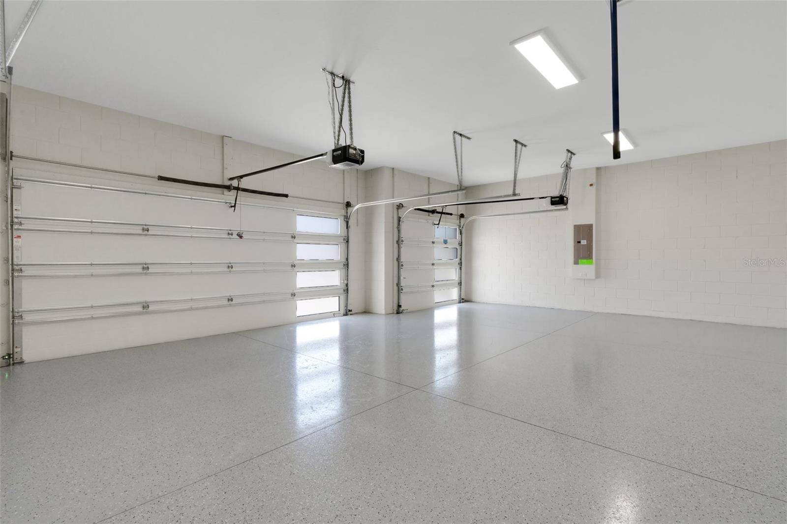 5374 CLUBHOUSE HILLS LN