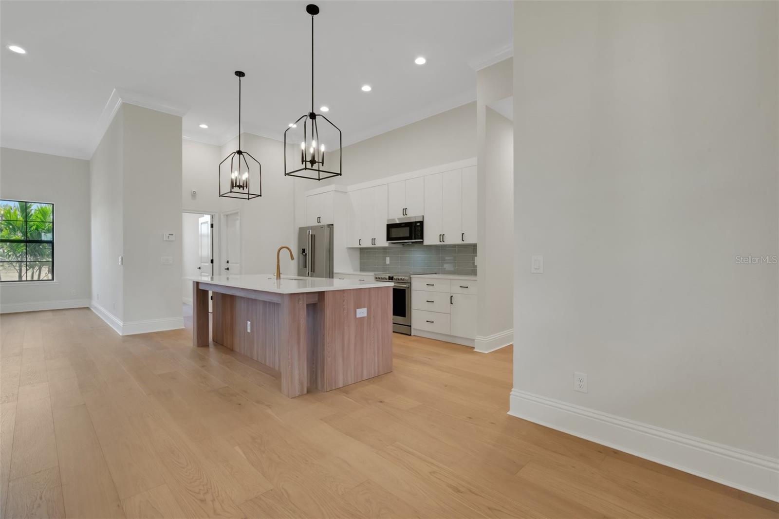 5374 CLUBHOUSE HILLS LN