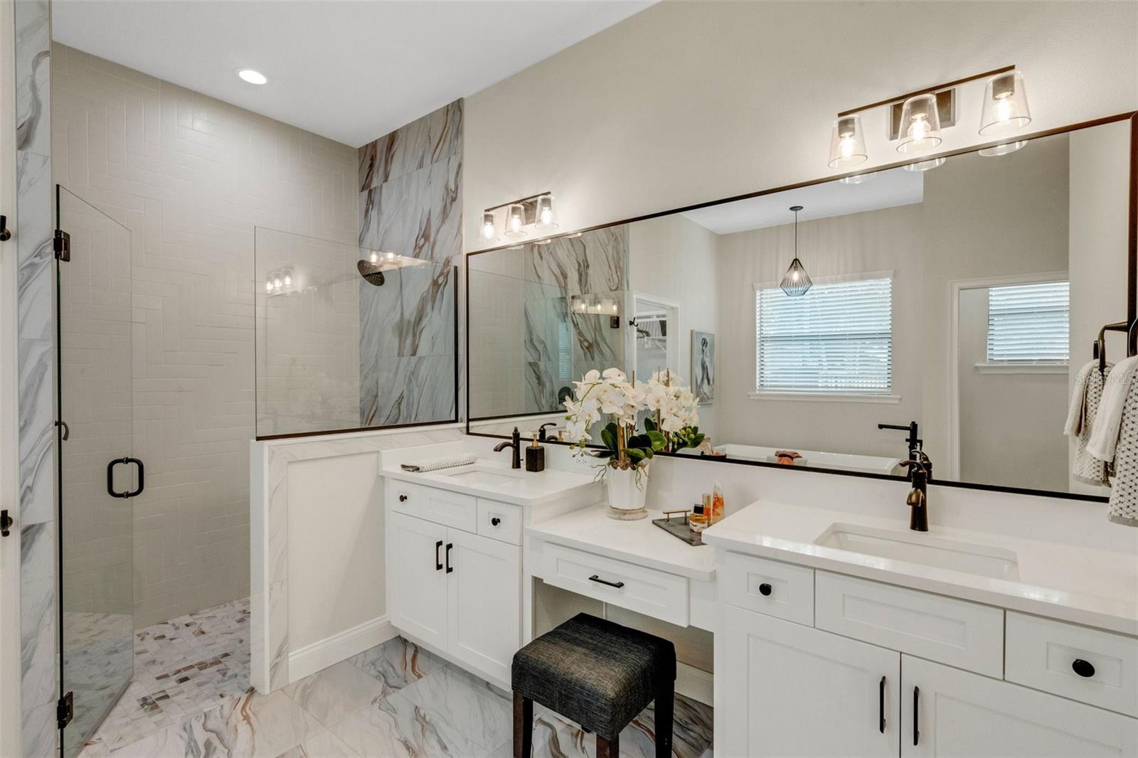 5374 CLUBHOUSE HILLS LN