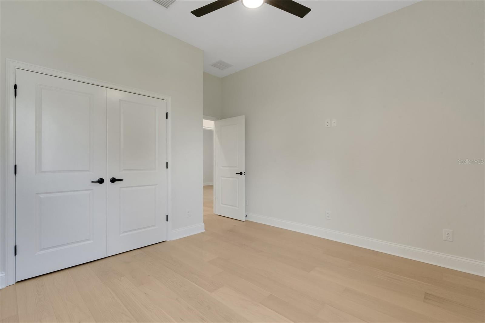 5374 CLUBHOUSE HILLS LN