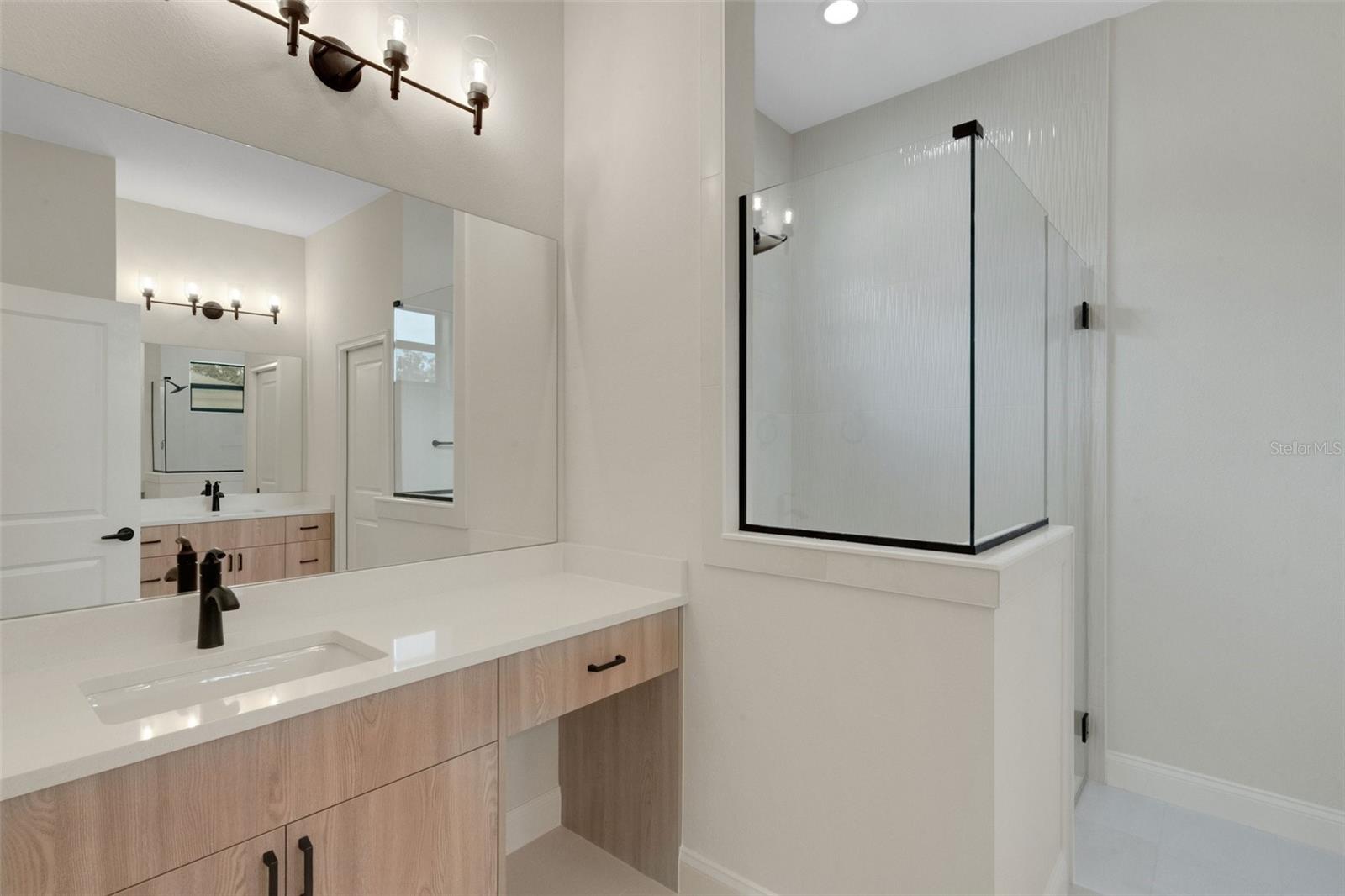 5374 CLUBHOUSE HILLS LN