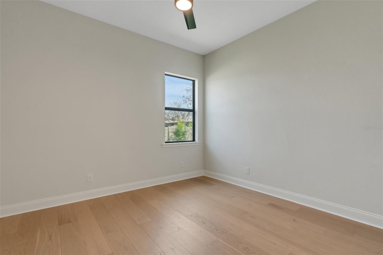 5374 CLUBHOUSE HILLS LN