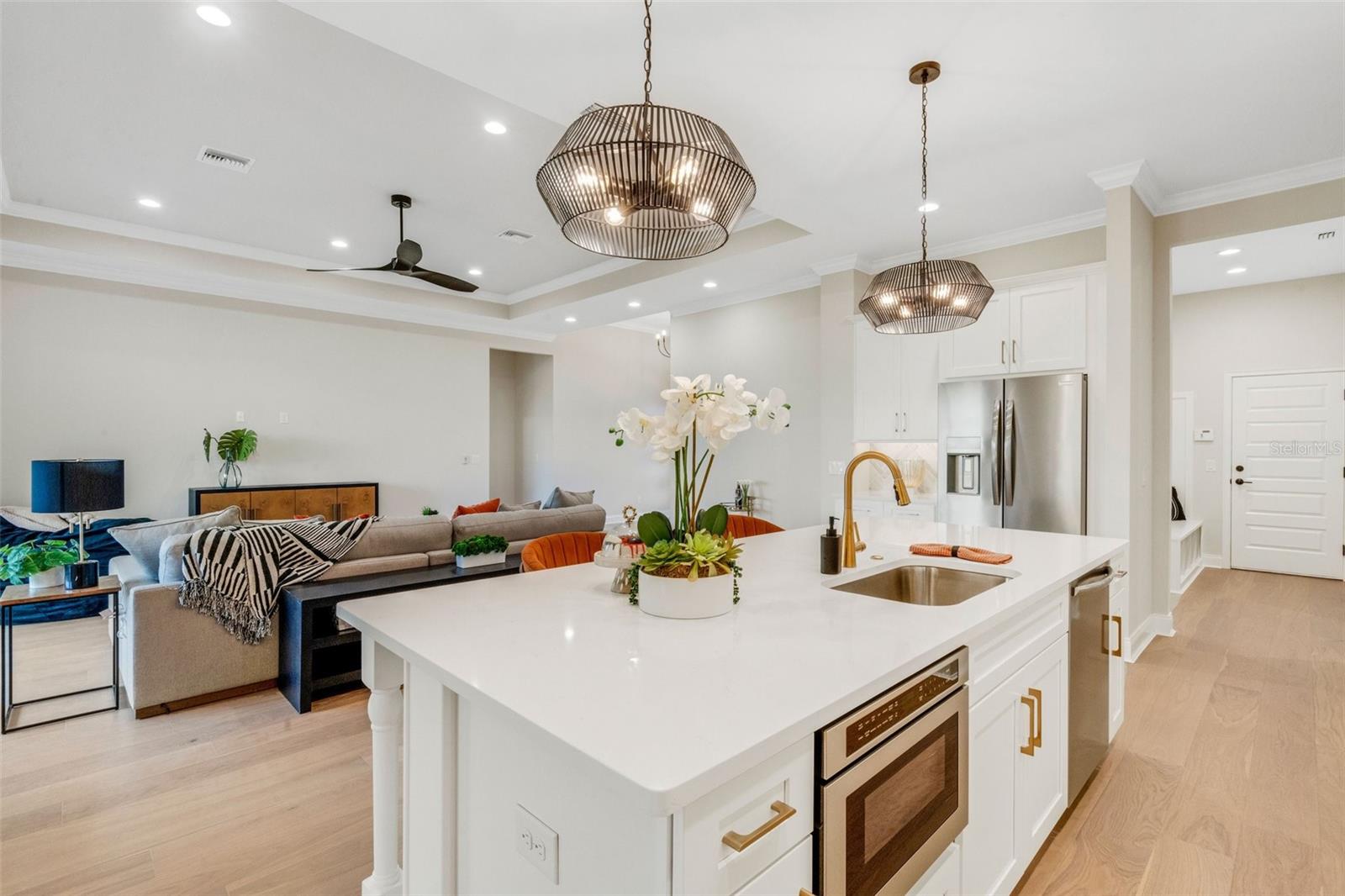 5374 CLUBHOUSE HILLS LN