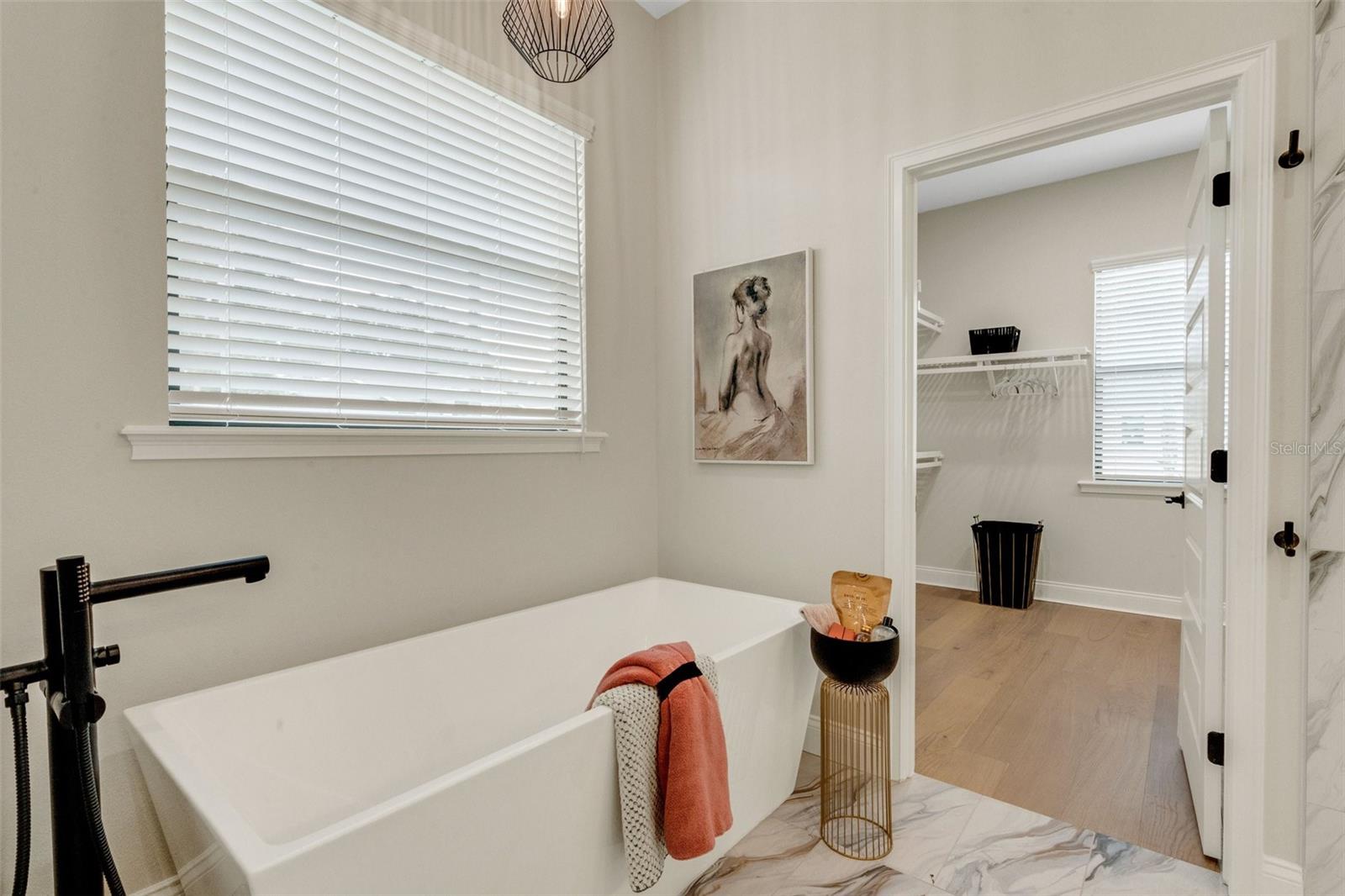 5374 CLUBHOUSE HILLS LN