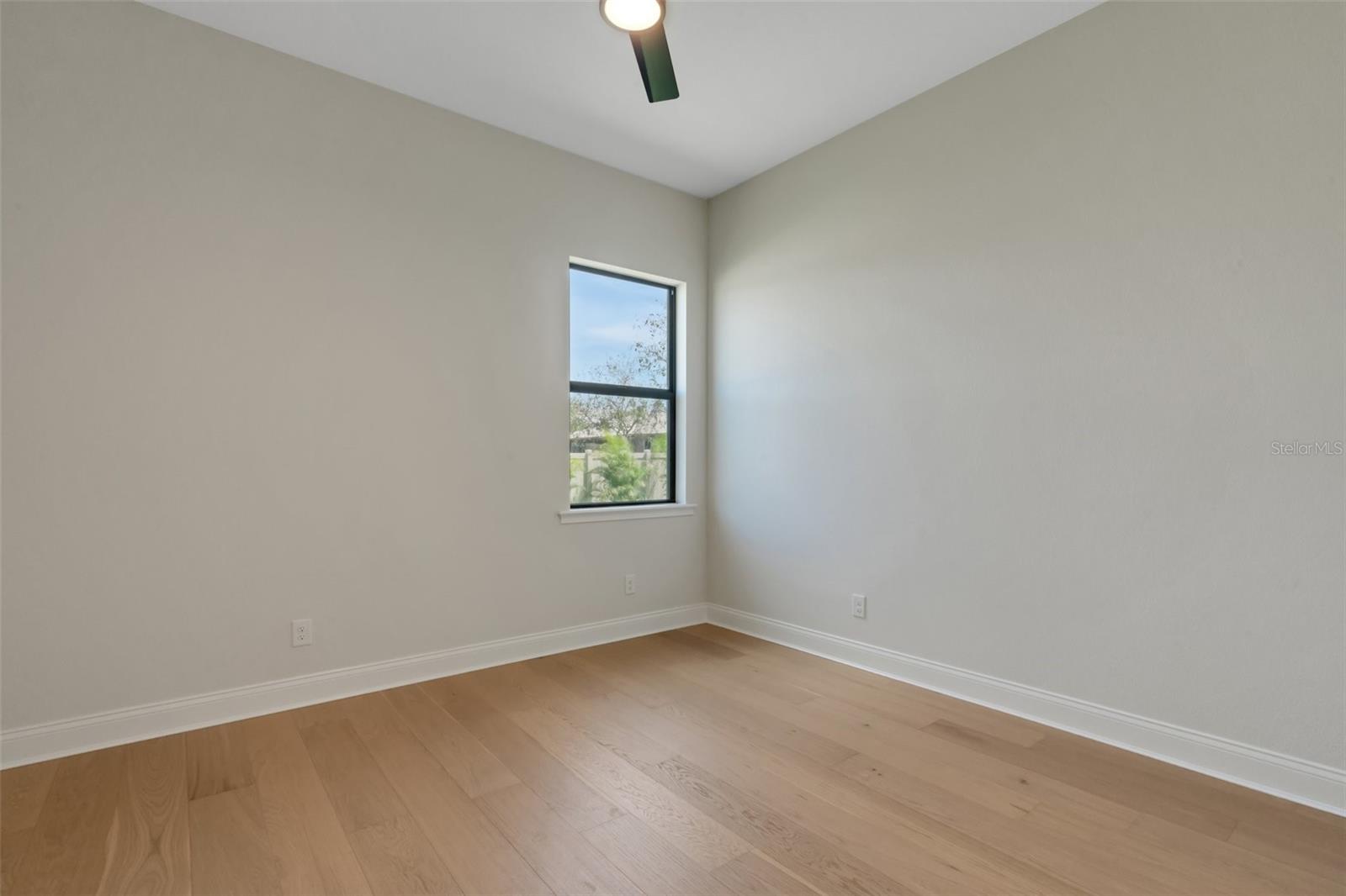 5374 CLUBHOUSE HILLS LN