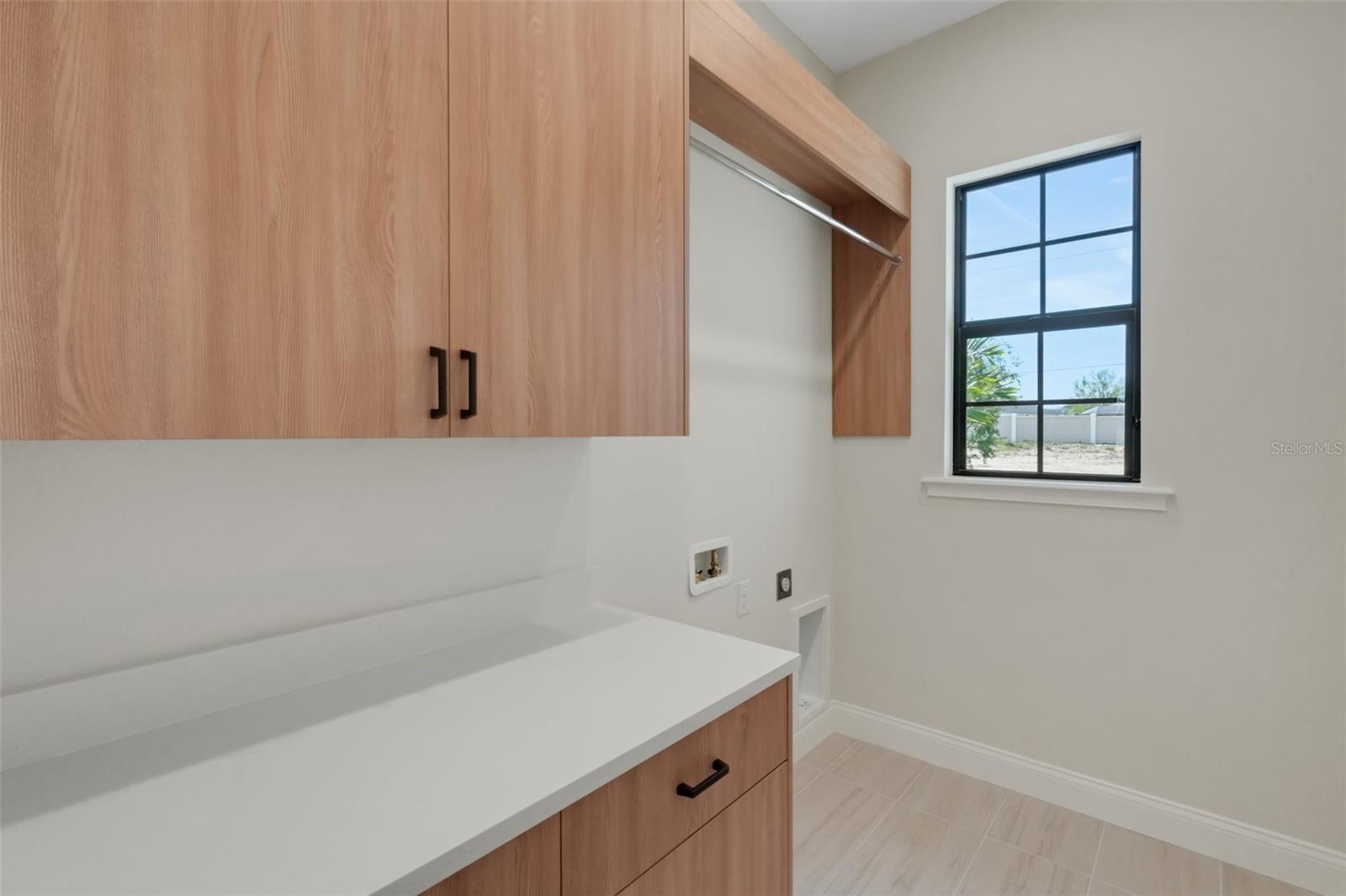 5374 CLUBHOUSE HILLS LN