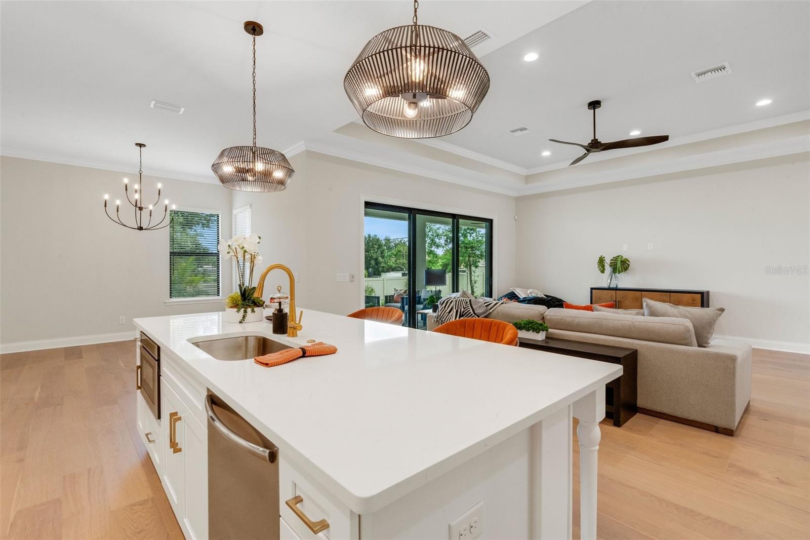 5374 CLUBHOUSE HILLS LN