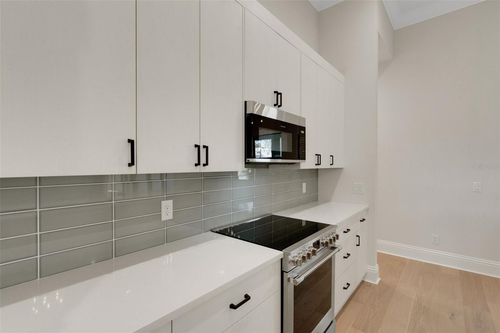 5374 CLUBHOUSE HILLS LN