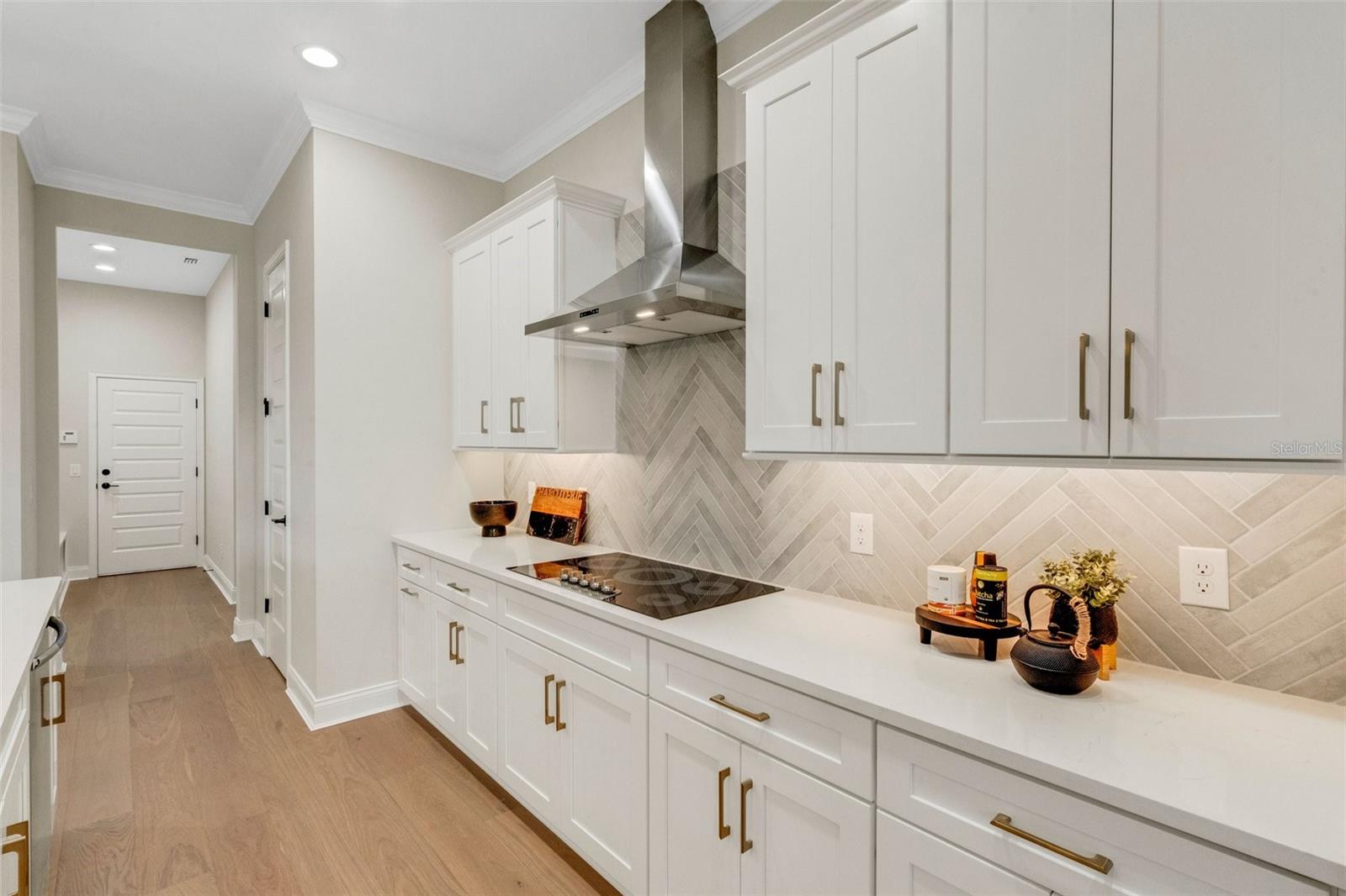 5374 CLUBHOUSE HILLS LN