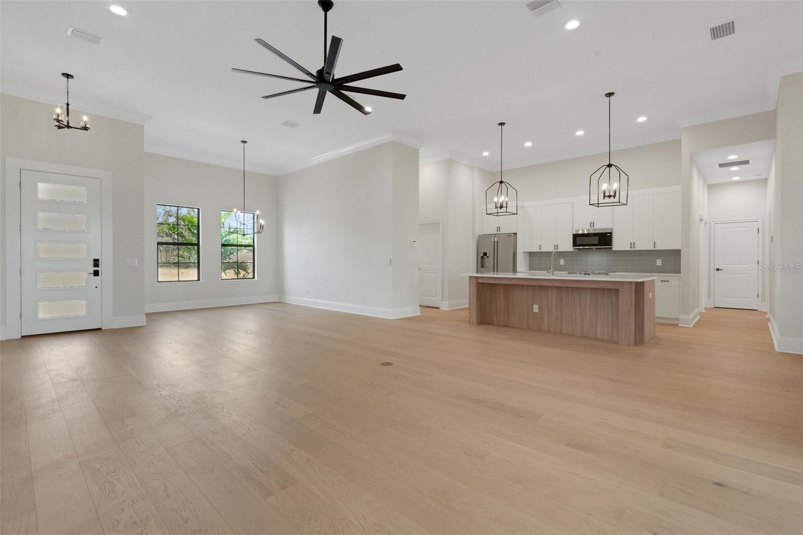 5374 CLUBHOUSE HILLS LN