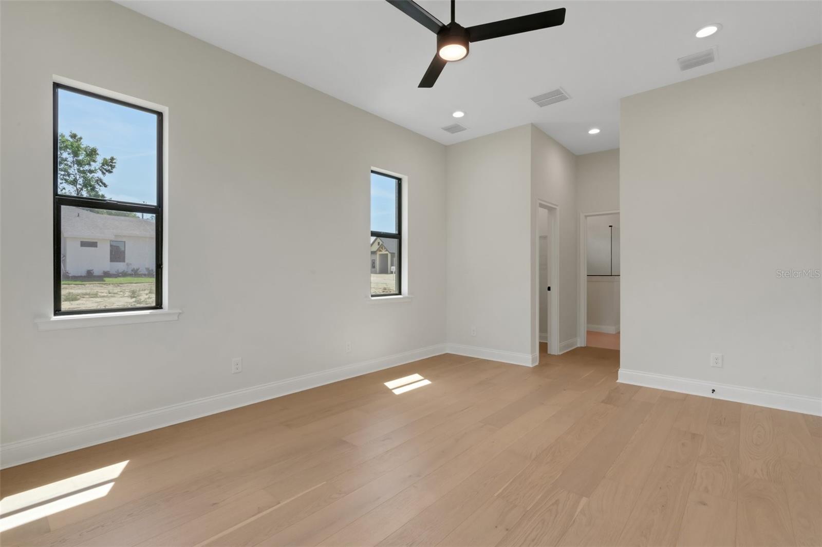 5374 CLUBHOUSE HILLS LN