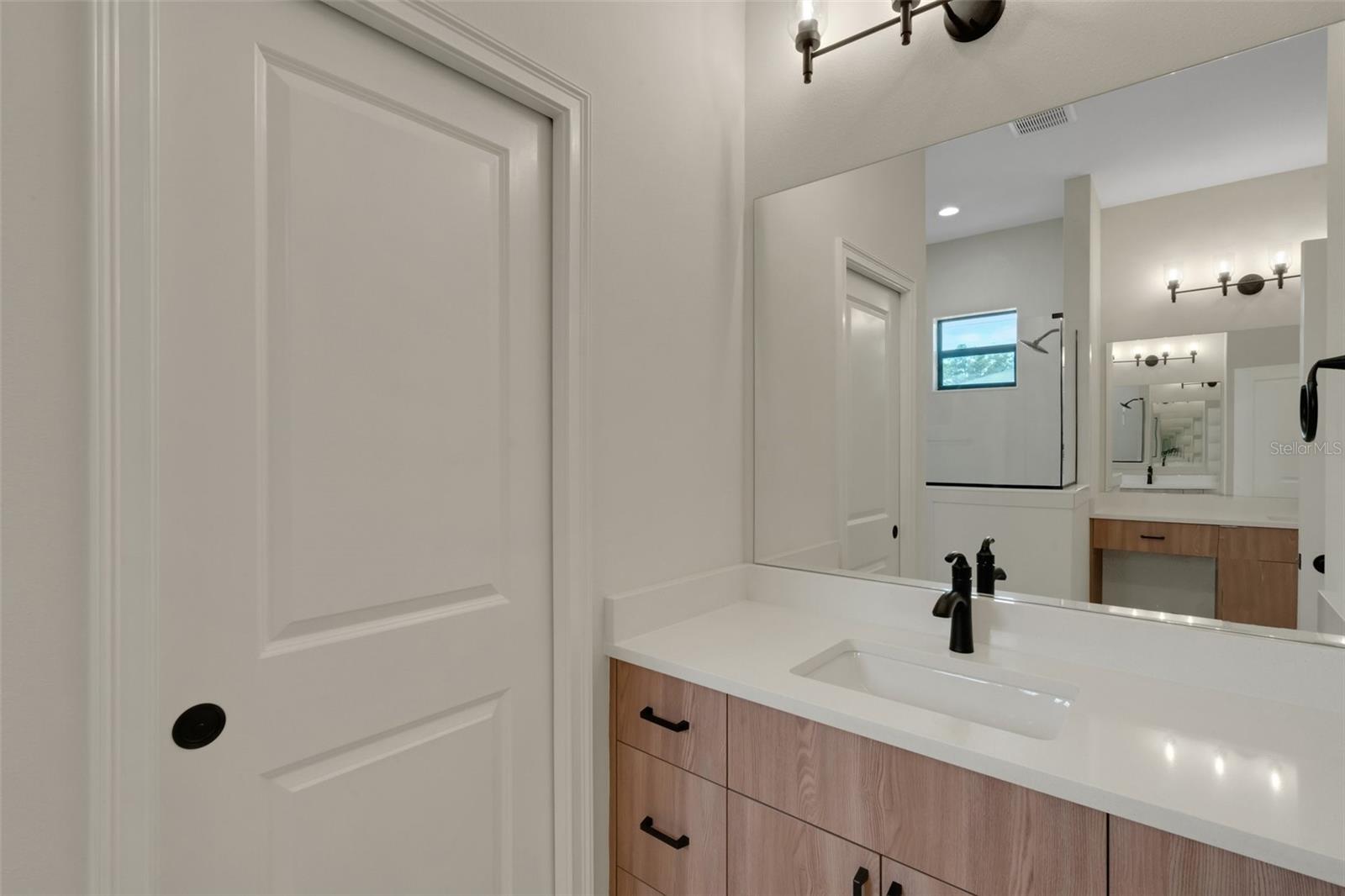 5374 CLUBHOUSE HILLS LN