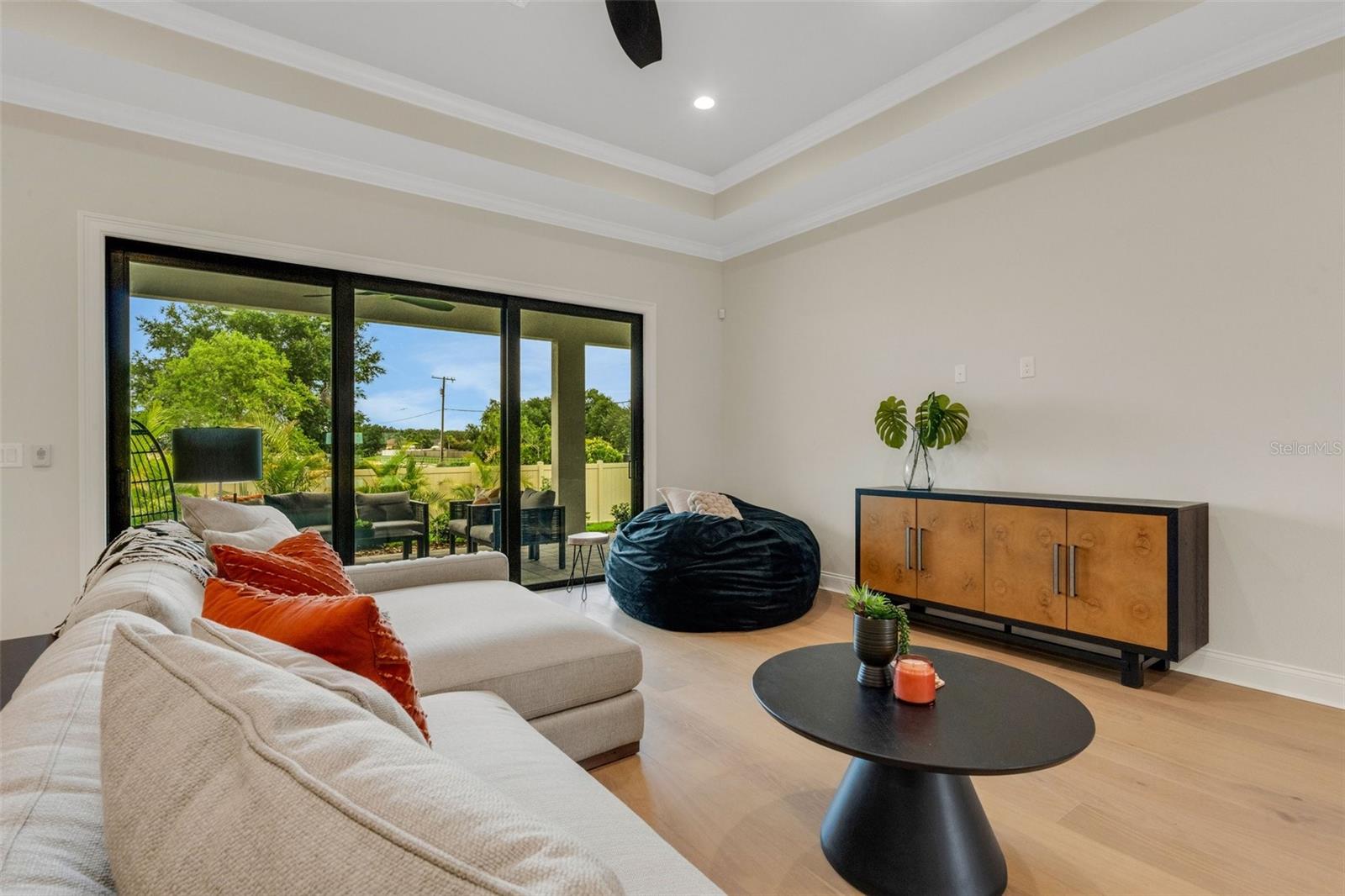 5374 CLUBHOUSE HILLS LN