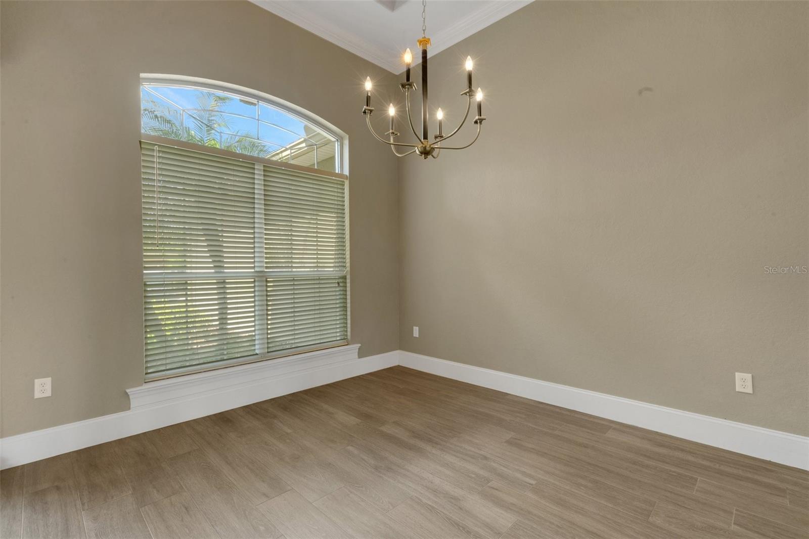 2743 VERANDAH VUE WAY