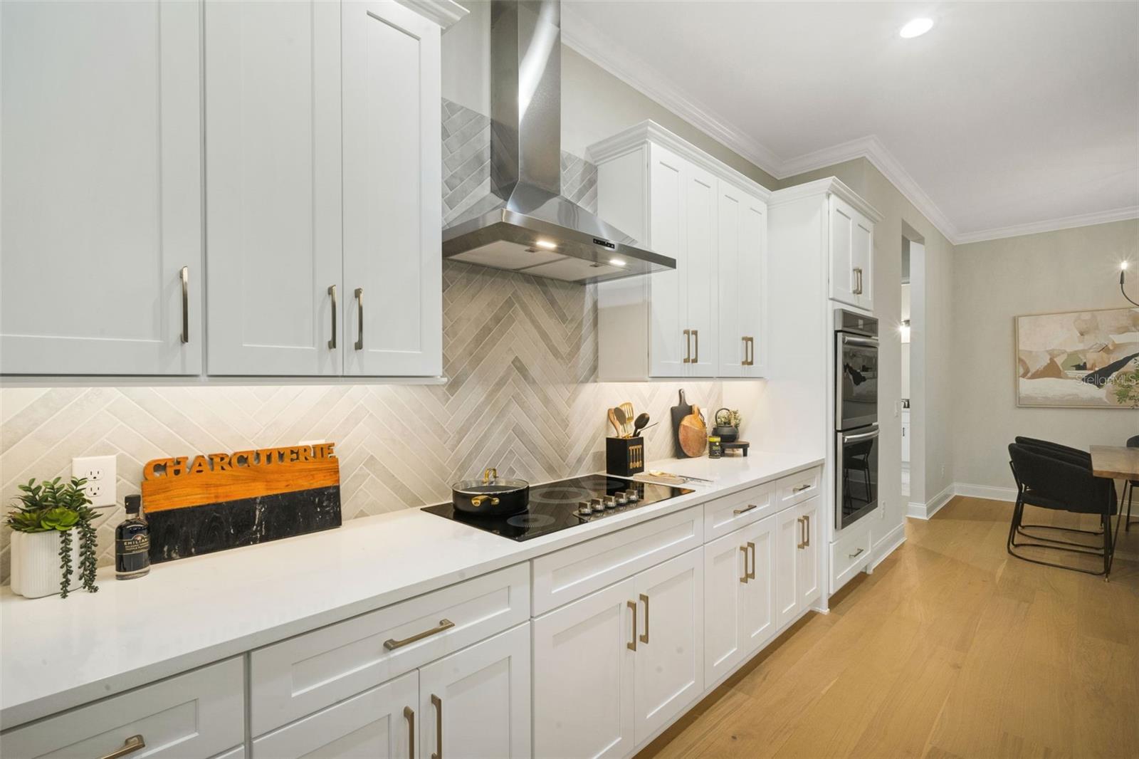 5390 CLUBHOUSE HILLS LN