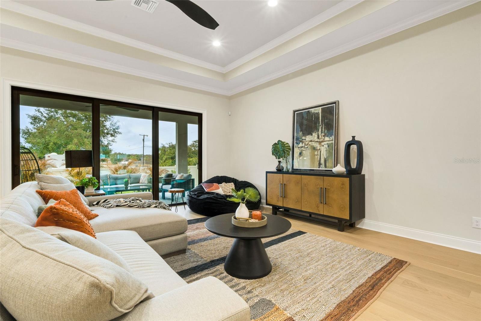 5390 CLUBHOUSE HILLS LN