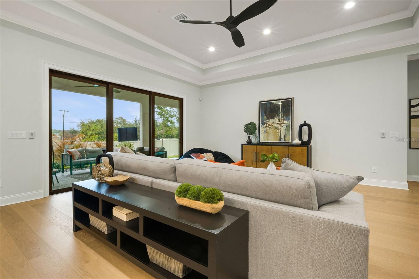 5390 CLUBHOUSE HILLS LN