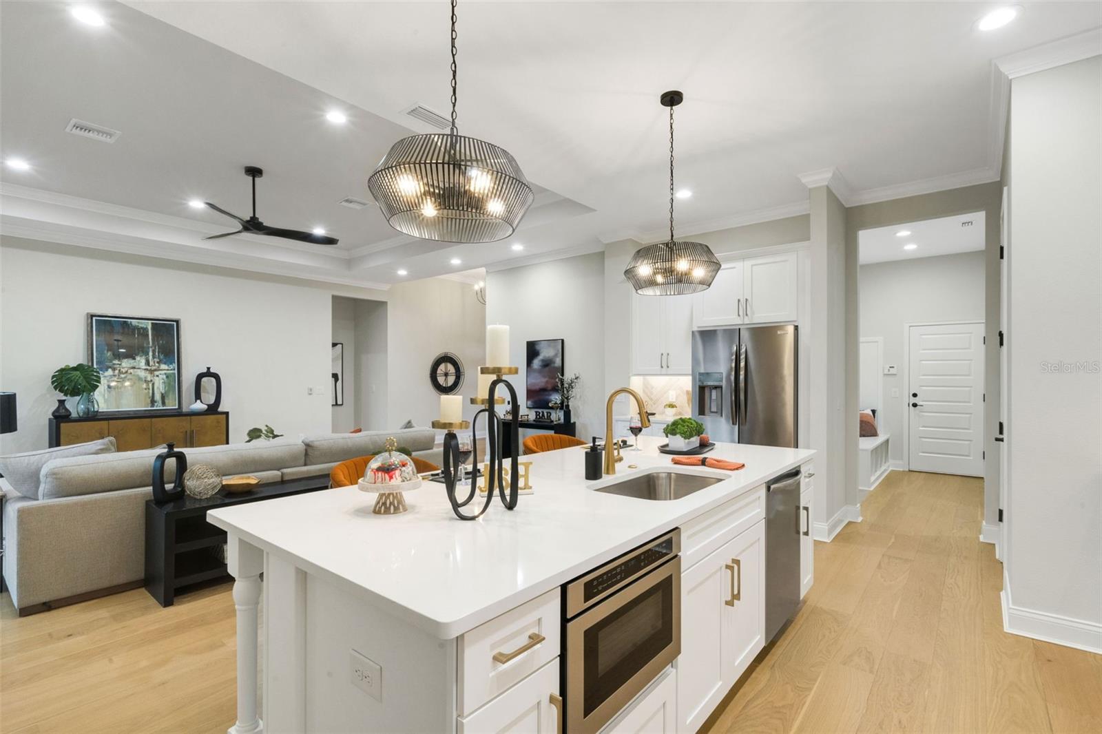 5390 CLUBHOUSE HILLS LN