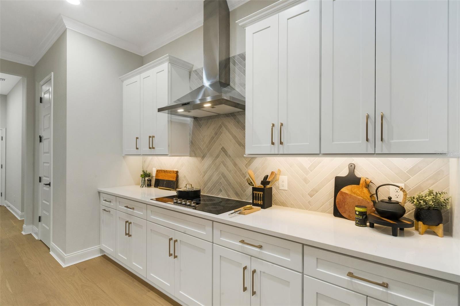 5390 CLUBHOUSE HILLS LN