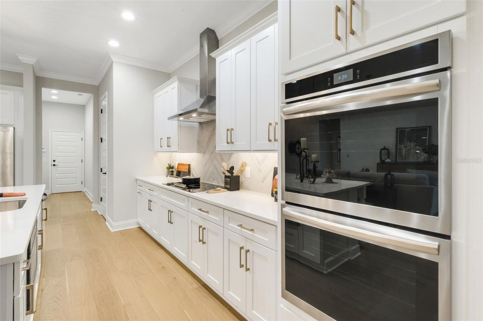 5390 CLUBHOUSE HILLS LN