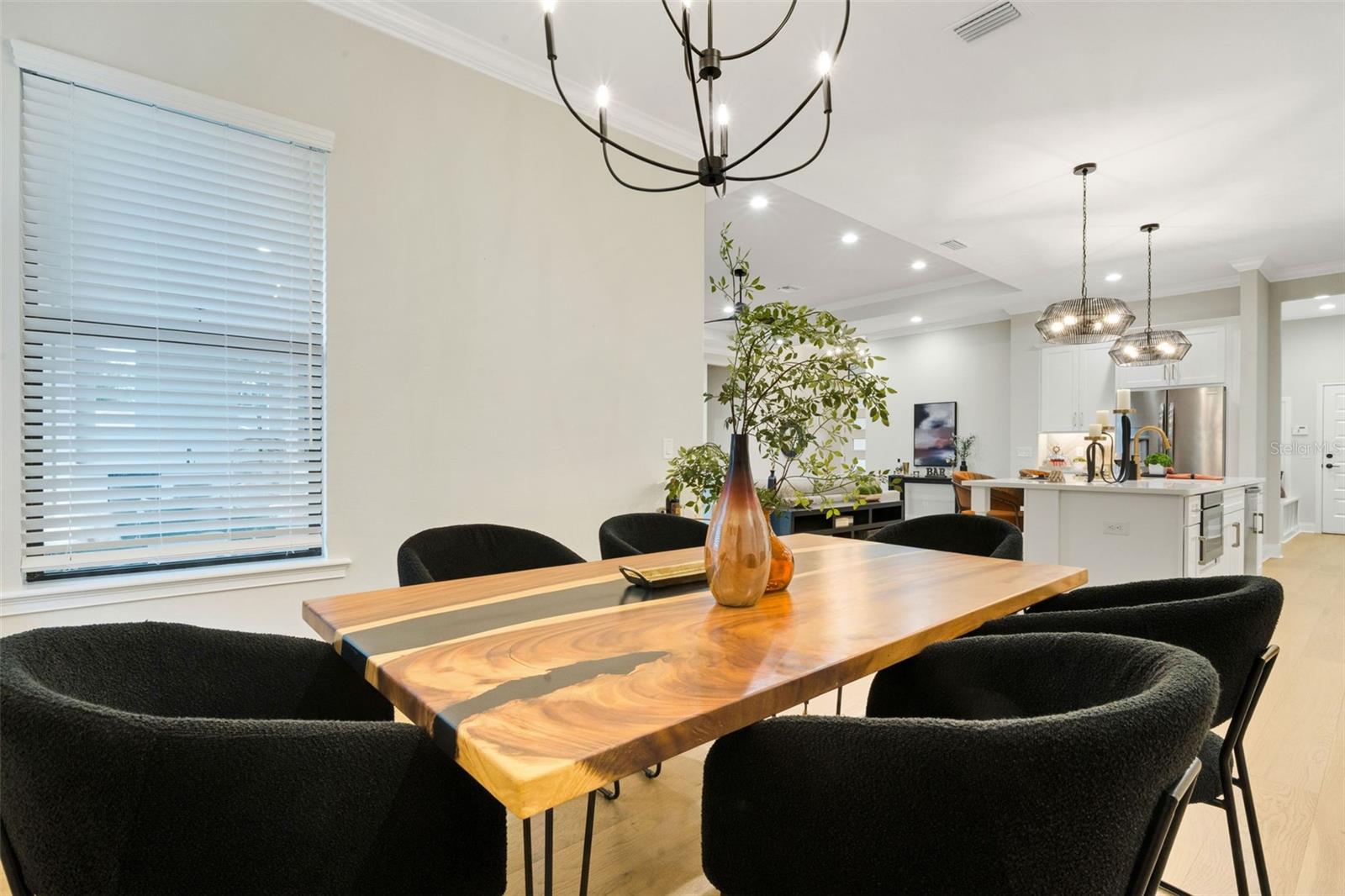 5390 CLUBHOUSE HILLS LN