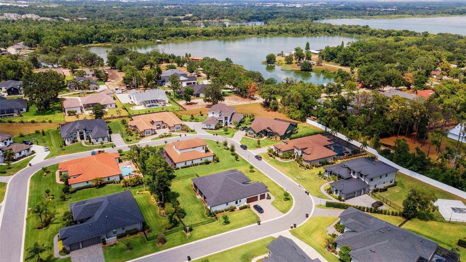 2551 DELPHI WOODS CIR