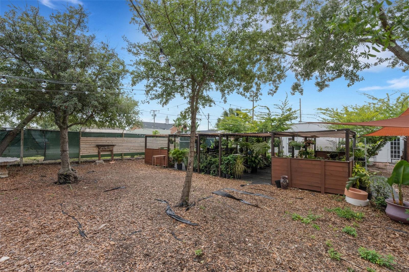 110 EASTON DR