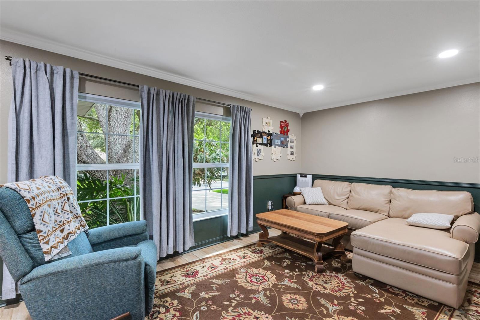 4614 VALLEY VIEW DR E