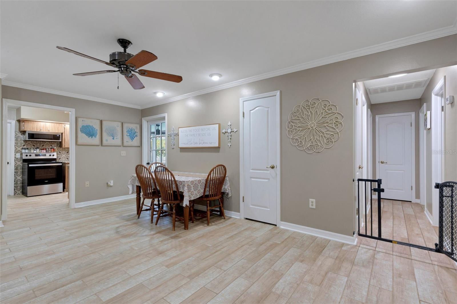 4614 VALLEY VIEW DR E