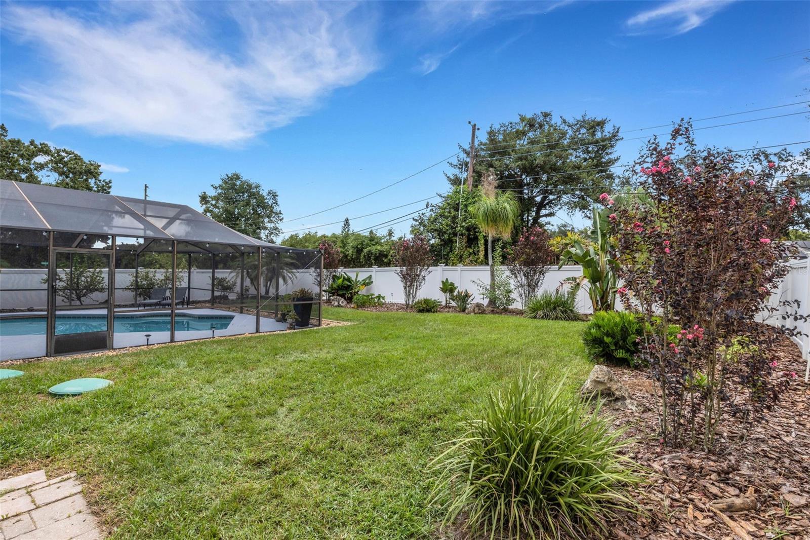 4614 VALLEY VIEW DR E