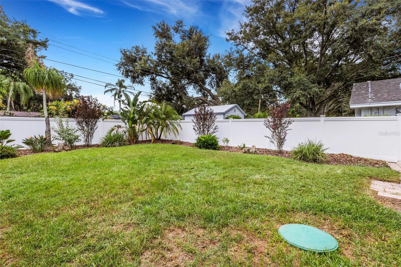 4614 VALLEY VIEW DR E