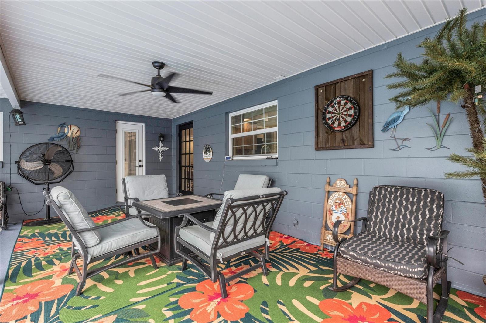 4614 VALLEY VIEW DR E